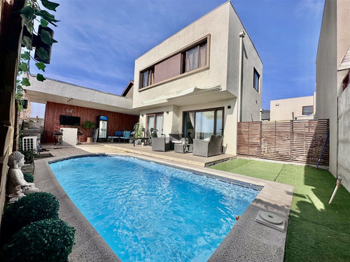 Casa En Venta Condominio De 3 Dorm. En Puente Alto