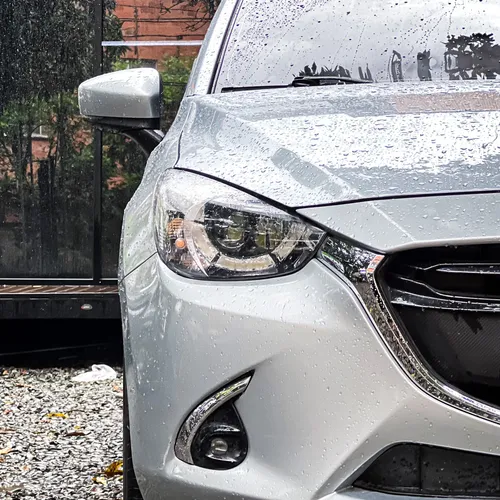 Mazda 2 Grand Touring LX Sedan