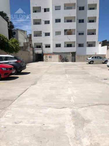 Imagen 3 de 4 de Cochera En Venta La Plata
