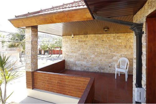 Imagen 19 de 30 de Venta Casa 6 Ambientes Pileta Jardin Haedo Moron