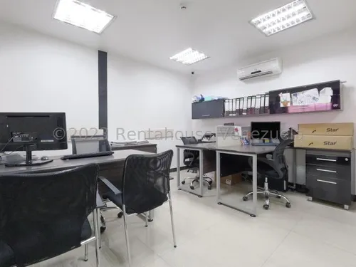 Estefani Salon Vende, Extraordinario Edificio Comercial En Centro Barquisimeto , Lara Mls #25-4020