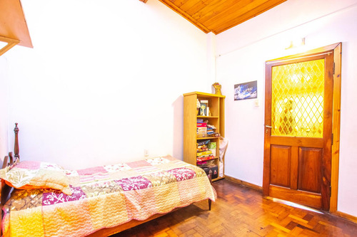 Imagen 21 de 30 de Casa 6 Ambientes Y Medio En Venta En Caseros Centro