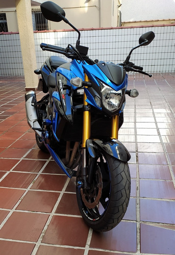 Imagem 1 de 9 de Suzuki Gsx S 750