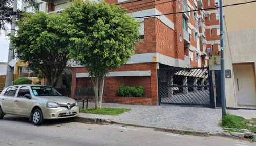 Imagen 15 de 30 de Departamento De 4 Ambientes Con Cochera Escucho Ofertas