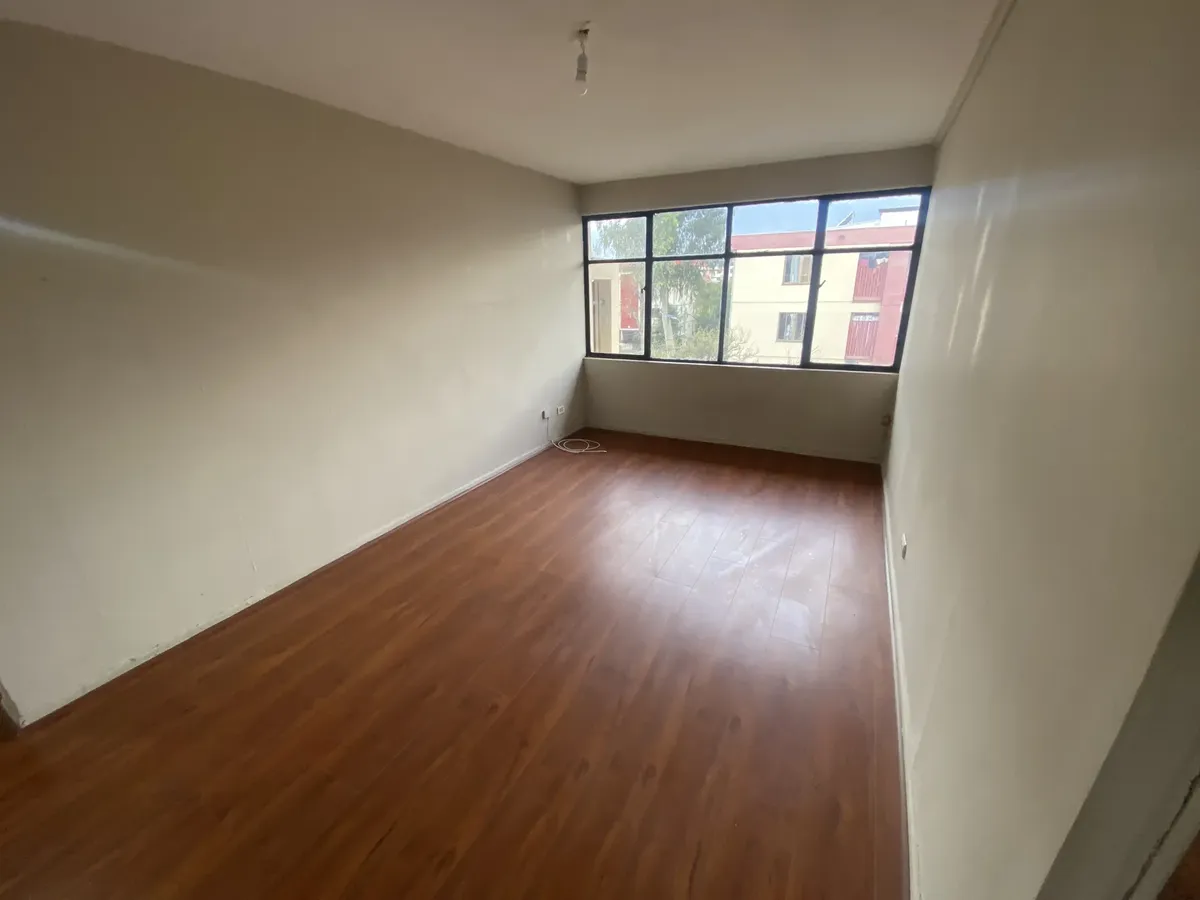 Imagen 1 de 11 de Arriendo En Av Grecia Con Capital Ignacio Carrera Pinto