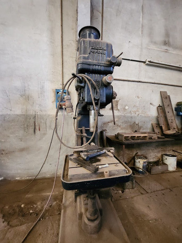 Industria Metalúrgica En Venta De 4400m2 Ubicada En Malvinas Argentinas
