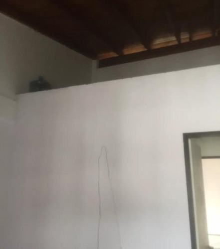 Imagen 3 de 8 de Departamento De 2 Ambientes En Venta - Ituzaingo Sur
