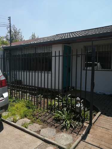 Casa 6 Dormitorios Y 3 Baños En Pasaje