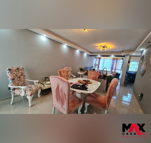 Imagen 2 de 8 de Apartamento En Venta En Aut. San Isidro
