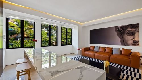 Pier 57 Unit 211