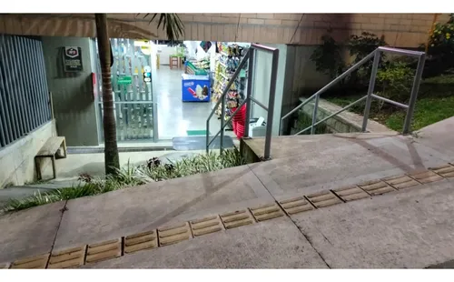Venta De Local En Primer Piso De Edificio Sector Chingüí