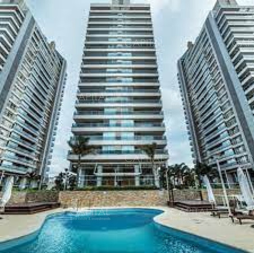 Venta De Hermoso Penthouse En El Corazón De Buceo