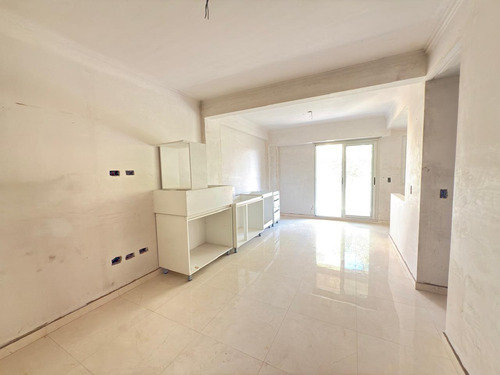Venta 3 Ambientes C/cochera Lanusita
