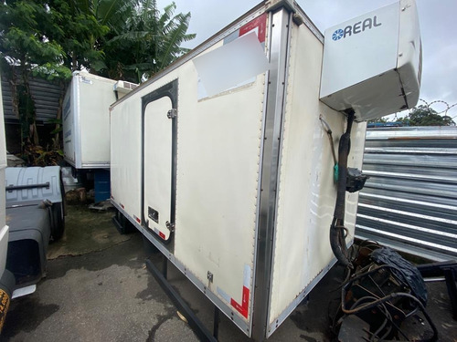Imagem 2 de 12 de Baú Refrigerado 13/13 Para Caminhão 3/4