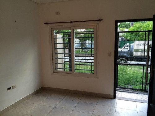 Imagen 2 de 7 de Venta En Block: 2 Departamentos De 2 Ambientes