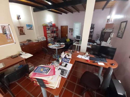 Imagen 8 de 14 de Casa De Dos Pisos Con Anexo En La Suiza San Antonio De Los Altos