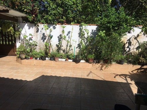 Mini-chácara Na Praia Com 2 Quartos Em Itanhaém/sp 4255-pc