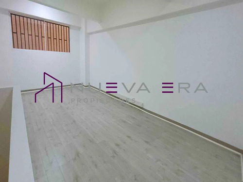 Local Remodelado De 2 Plantas Sgto. Centro (170930)