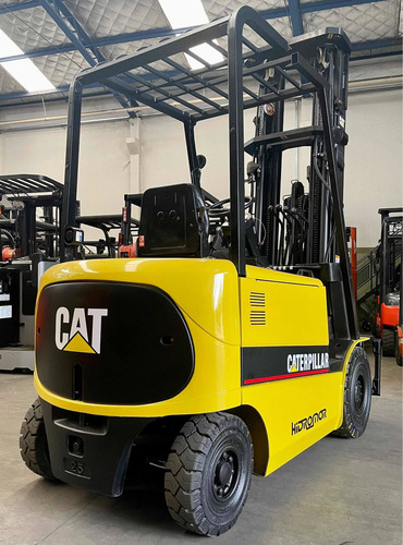 Imagen 2 de 8 de Caterpiller Electrico 2.5tn, Mastil 6.5mts, Desplazador