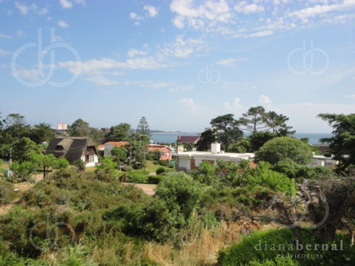 Punta Del Este, Casa En Mansa, 3 Dormitorios *- Ref: 41823