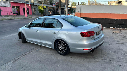 Volkswagen Vento 2.0 Sportline Tsi 200cv