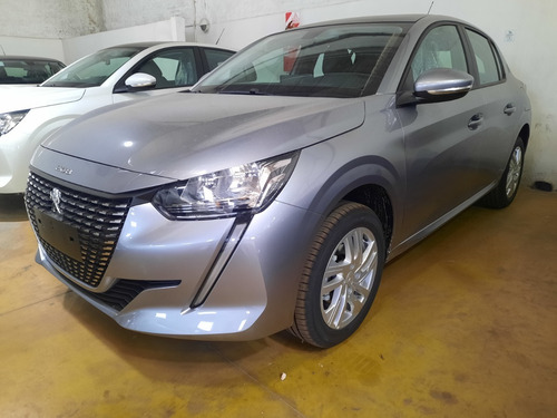 Imagen 11 de 25 de 208 Active Tiptronic J
