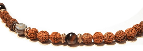 Hermoso Collar De Semillas Originales De Rudraksha Y Gemas Marrón