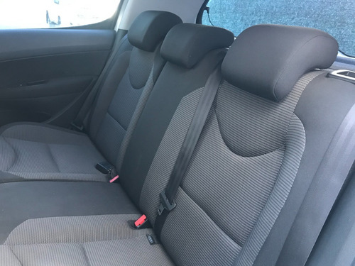 Peugeot 308 Active Hdi Año 2015 - Liv Motors