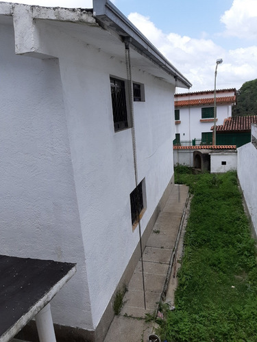 Imagen 3 de 14 de Venta De Casa En San Antonio De Los Altos. Urb El Retiro Rz