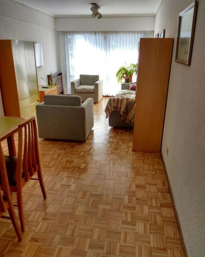 Imagen 2 de 8 de Departamento 3 Ambientes - Vista Lago Nahuel Huapi - Frente
