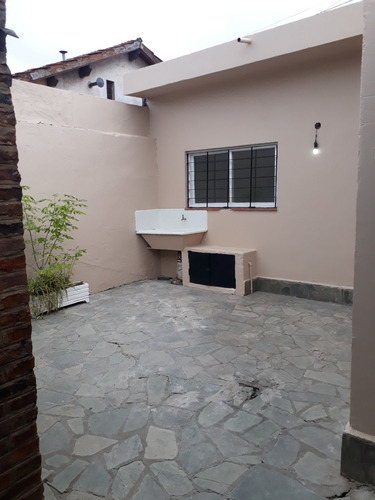 Imagen 10 de 10 de Casa Americana A La Venta En Ituzaingo Norte.