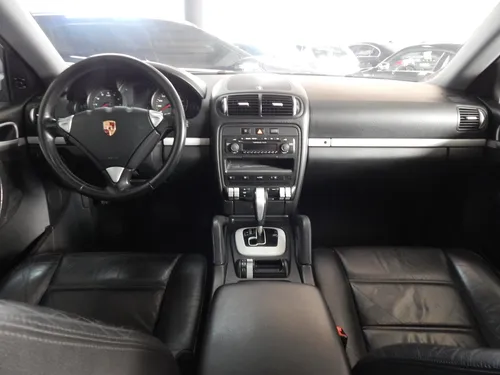Porsche Cayenne 3.2 V6