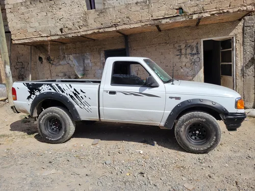 Ford Ranger 2.3 Xl Cabina Regular Lwb Mt