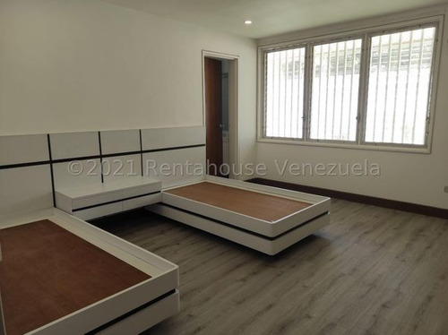 Imagen 13 de 30 de En Venta Casa En Prados Del Este Mls #22-850 Karina Sanchez 04143355086