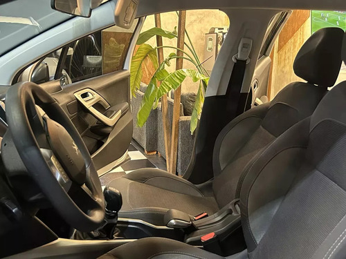 Peugeot 2008 1.6 Allure
