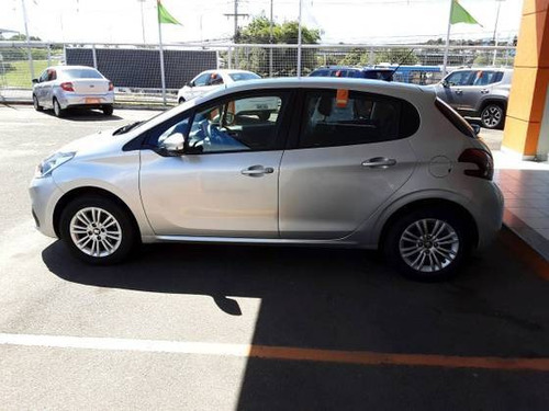 Imagem 8 de 9 de Peugeot 208 1.2 Active 12v Flex 4p Manual