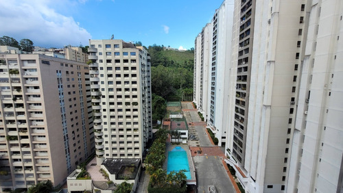 Apartamento En Venta El Cigarral El Hatillo (caracas) - Miranda