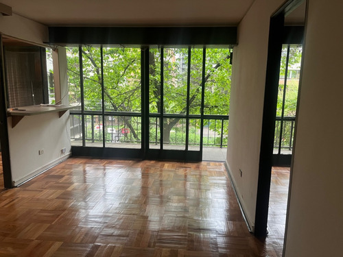 Lindo Depto. Remodelado/ 2 D+ 2 B+ E / Lyon / Carlos AntĂșnez