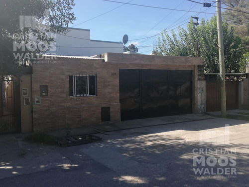 Casa En Venta  3 Ambientes Ingeniero Maschwitz