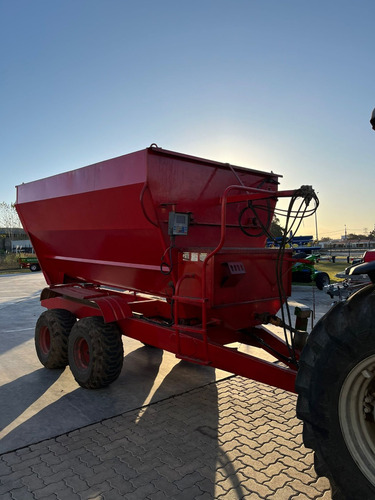 Mixer Horizontal Santa Rosa - 8 M3 - Usado