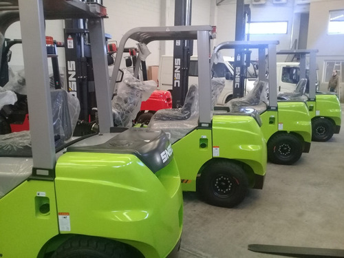 Imagen 3 de 12 de Autoelevador Mitsubishi Snsc Diesel 3.0 Toneladas