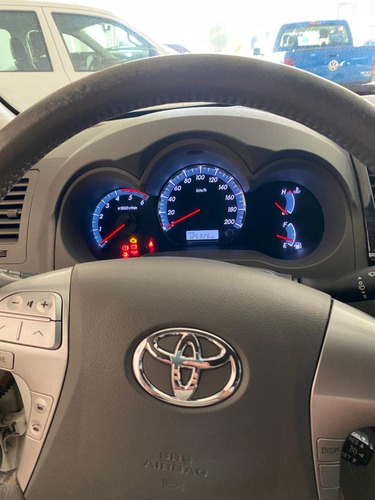 Toyota Hilux Sw4 4x4 Srv 2013