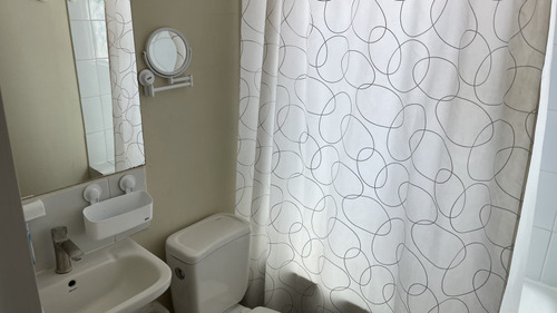 Casa Aislada En Condominio 4 Dormitorios, 3 Baños