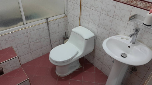 Se Vende Amplia Casa En Naguanagua Quintas Del Norte