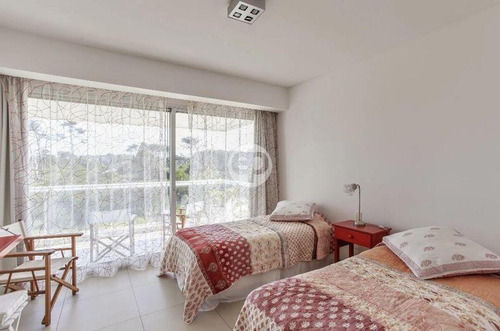 Venta Apartamento 3 Dormitorios En Suite Más Dependencia Punta Del Este