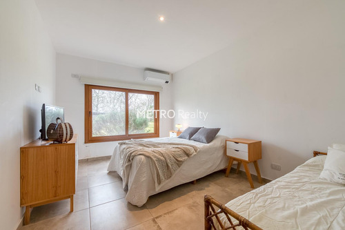 Casa En Venta 5 Dormitorios Cancha De Tenis Y Sauna En Loma Escondida