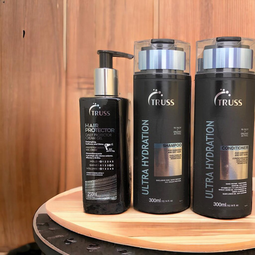 Ultra Hydration Shampoo Cd 300ml Hair Protector 250ml Truss