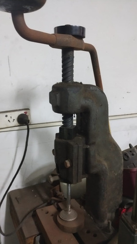 Balancín Prensa A Tornillo Manual 6 Tn Usado 6tn (Usado)