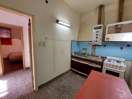 Ph En Venta De 3 Ambientes A Refaccionar Con Terraza
