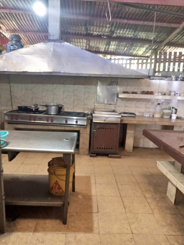 Imagen 7 de 15 de Fondo De Comercio Tasca Restaurant El Corral 550m2 Los Teques
